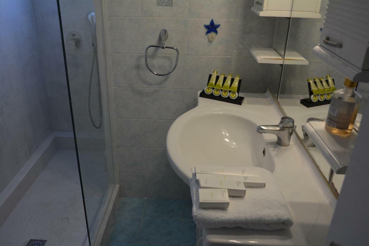 Zeas Apartment พีเรียส ภายนอก รูปภาพ